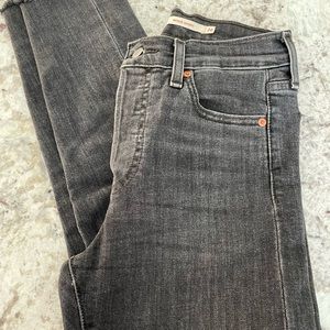 Levi’s Wedgie Skinny jeans